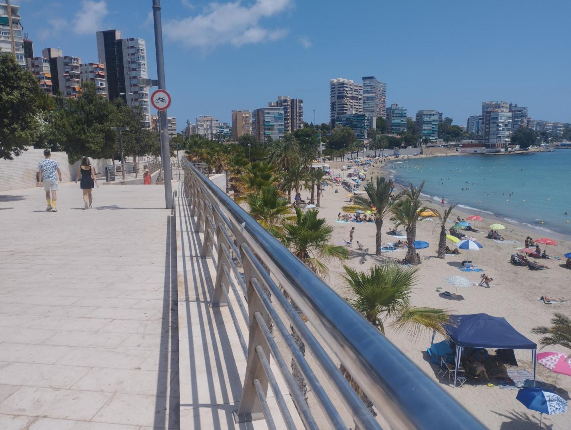 A 50 Metros Del Mar Y En 2 Paradas De Bus Estas En El Centro De Alicante Extérieur photo